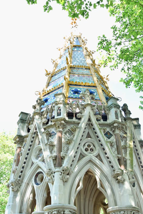 Buxton Memorial Fountain, en minnesmärke och dricka springbrunn i Victoria Tower Gardens, Millbank, Westminster, London UK fira fotografering för bildbyråer Buxton Memorial Fountain, en minnesmärke och dricka springbrunn i Victoria Tower Gardens, Millbank, Westminster, London UK fira fotografering för bildbyråer