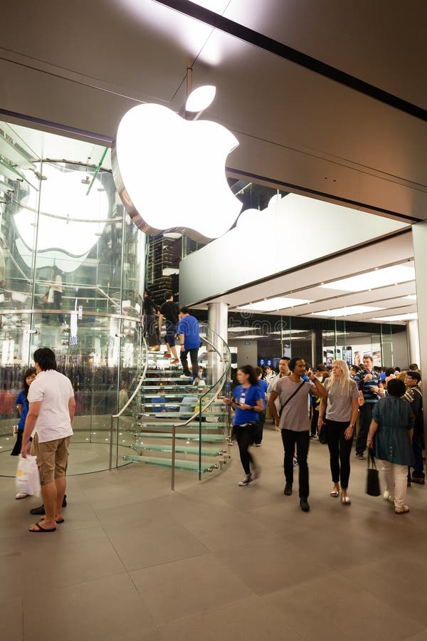 Apple Store in the Caesars Forum Shops in Las Vegas