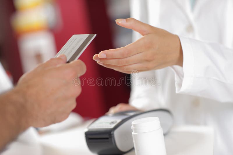 Nákup s Kreditní Kartou v Lékárně.