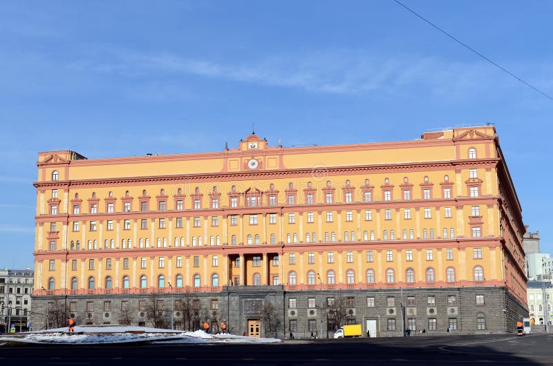 Byggnaden av FSB av Ryssland på den Lubyanka fyrkanten i Moskva fotografering för bildbyråer Byggnaden av FSB av Ryssland på den Lubyanka fyrkanten i Moskva fotografering för bildbyråer