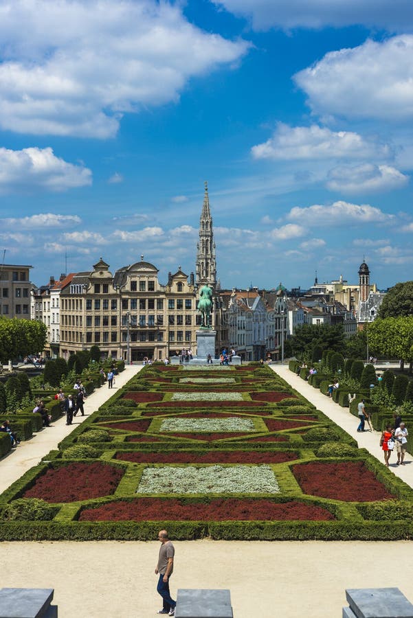 Bâti des arts à Bruxelles, Belgique images stock Bâti des arts à Bruxelles, Belgique images stock