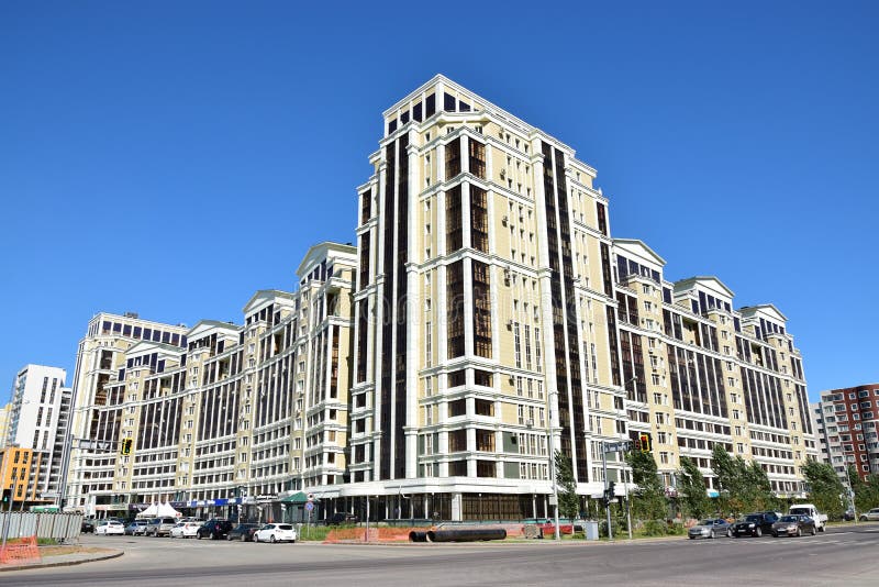 Download Bâtiment Résidentiel Moderne à Astana Image stock éditorial - Image du capital, constructions: 76075614