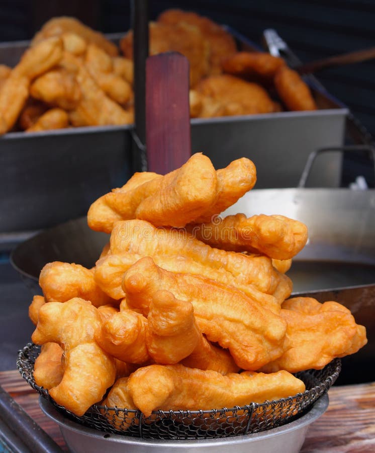 Bâtonnets de farine frits, Pathongo photo stock