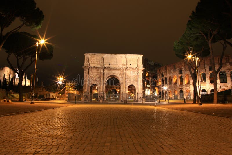 Båge av Constantine i Rome, Italien royaltyfria foton Båge av Constantine i Rome, Italien royaltyfria foton
