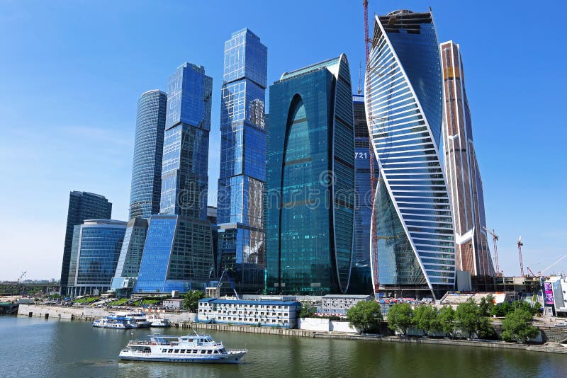 błękitny biznesowego centre nowożytny Moscow Russia drapacz chmur odcień