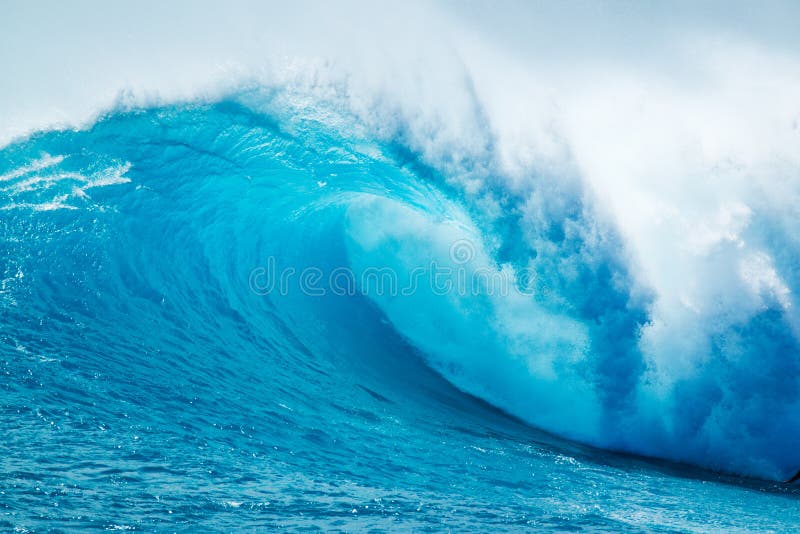 Błękitny oceanu potężna fala