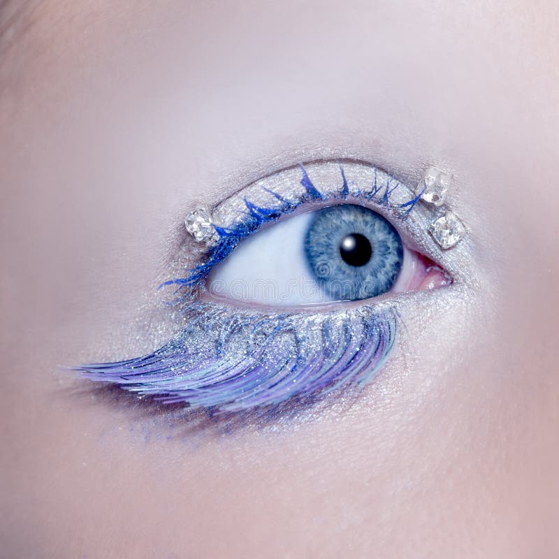 błękitny zbliżenia oka makro- makeup zima zdjęcie stock błękitny zbliżenia oka makro- makeup zima zdjęcie stock