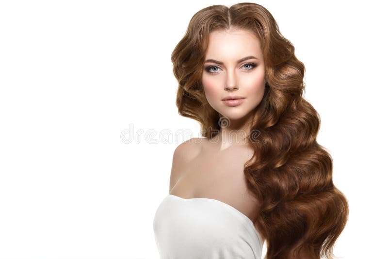 Cabelo Longo Bonito Cabelo Modelo De with Blonde Curly Da Mulher Imagem de  Stock - Imagem de perfeito, lindo: 85706277