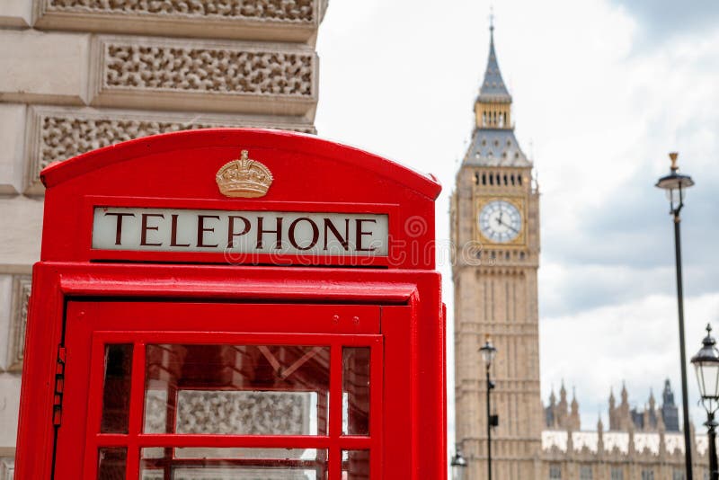 Cabine de telefone vermelha. Londres, Reino Unido fotografia de stock Cabine de telefone vermelha. Londres, Reino Unido fotografia de stock