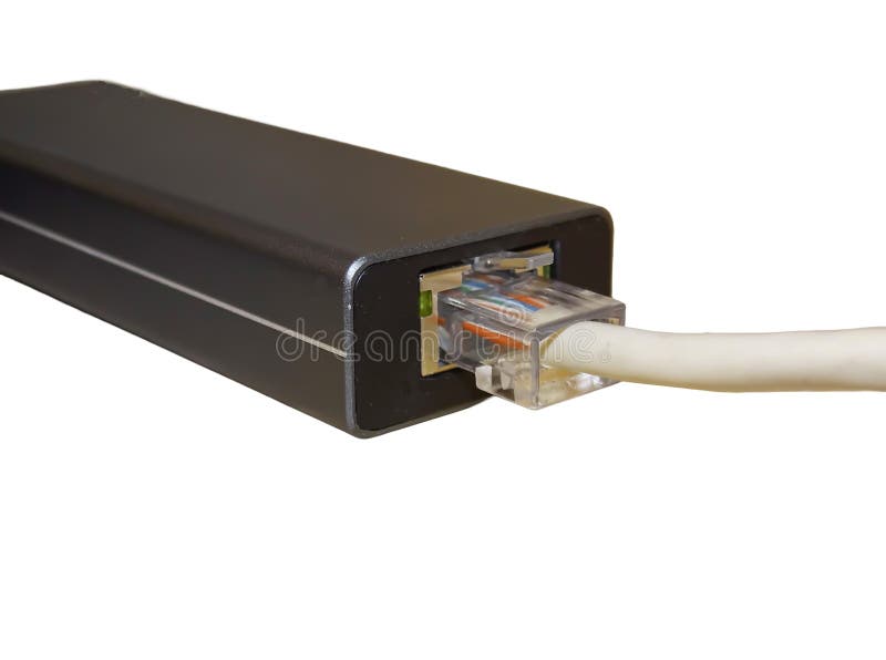 Cabo de internet ligado a uma estação hub USB-C multifuncional, Ethernet foto de stock