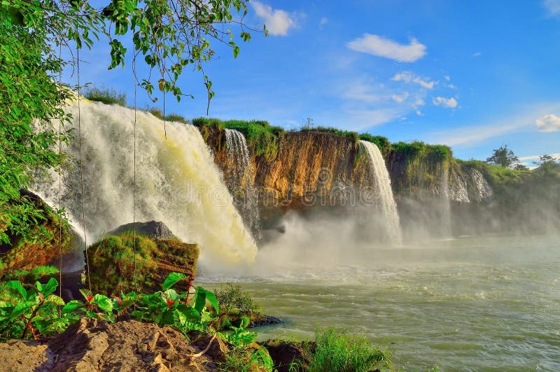 Cachoeira imagem de stock Cachoeira imagem de stock