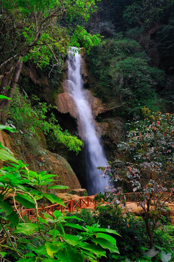 Cachoeira de Kuang Xi, Luangprabang, Laos