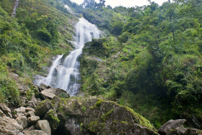 Cachoeira de prata em Sapa