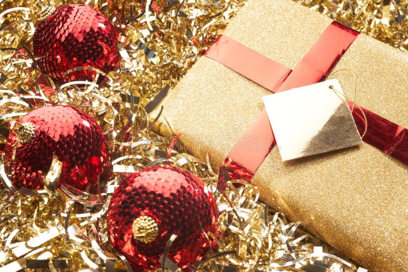 Cadeau de Noël et belle configuration de Noël photo stock Cadeau de Noël et belle configuration de Noël photo stock