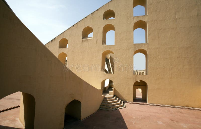 Cadran solaire géant de Jantar Mantar Observatory à Jaipur photographie stock Cadran solaire géant de Jantar Mantar Observatory à Jaipur photographie stock
