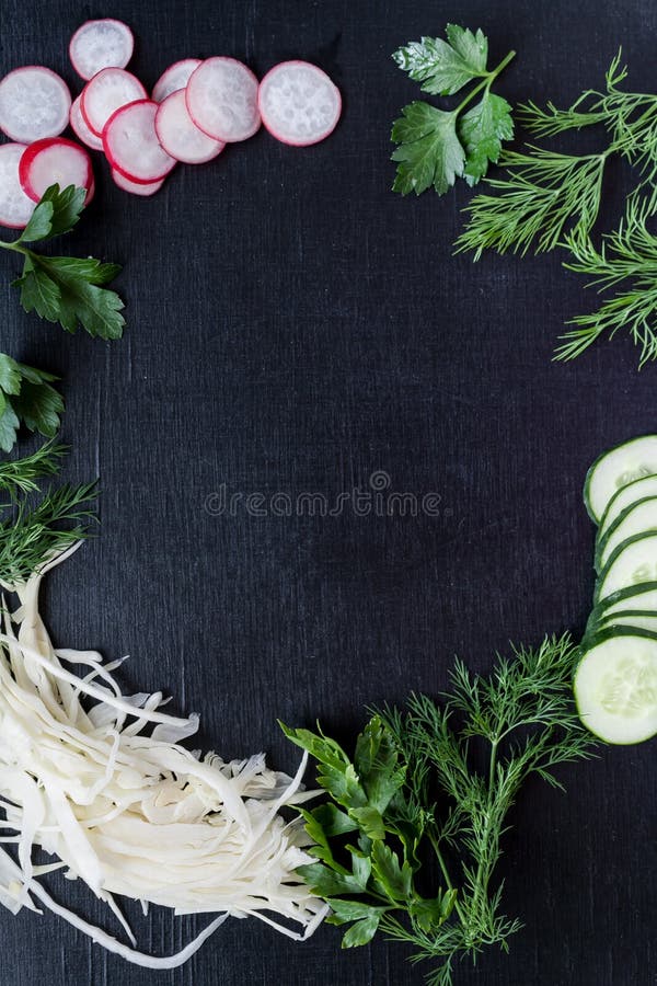 Cadre rond avec les légumes frais images libres de droits Cadre rond avec les légumes frais images libres de droits