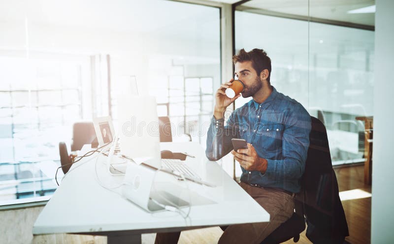 Tu Es La Meilleure Chose Qui M'est Jamais Arrivée. Un Père Et Un Fils Qui  Passent Une Journée à L'extérieur. Photo stock - Image du lifestyle,  apprécier: 256620464