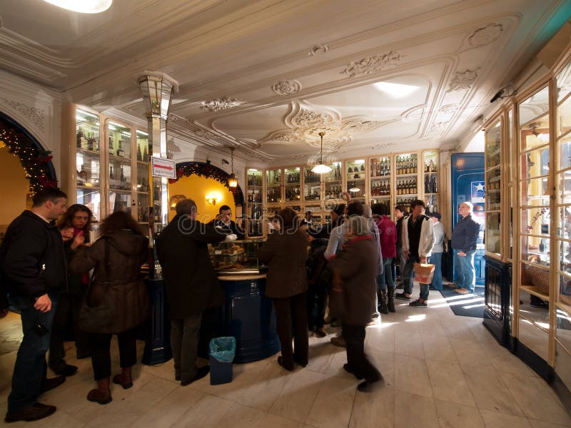 Caffè famoso di Belem Lisbona immagine stock libera da diritti Caffè famoso di Belem Lisbona immagine stock libera da diritti