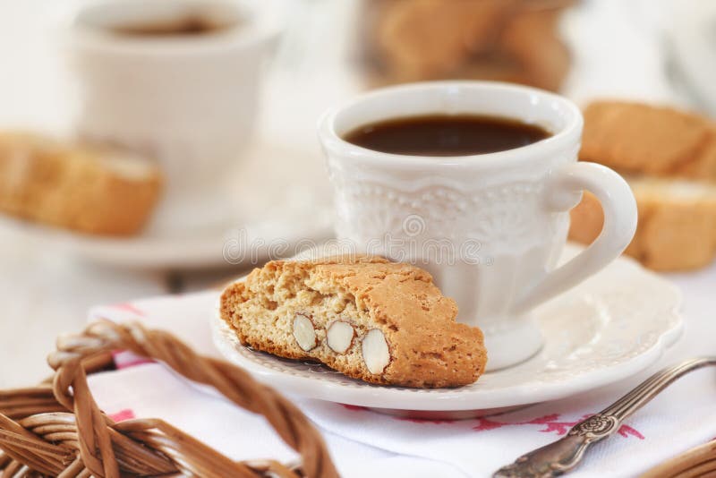 Café de la mañana con las galletas fotos de archivo Café de la mañana con las galletas fotos de archivo
