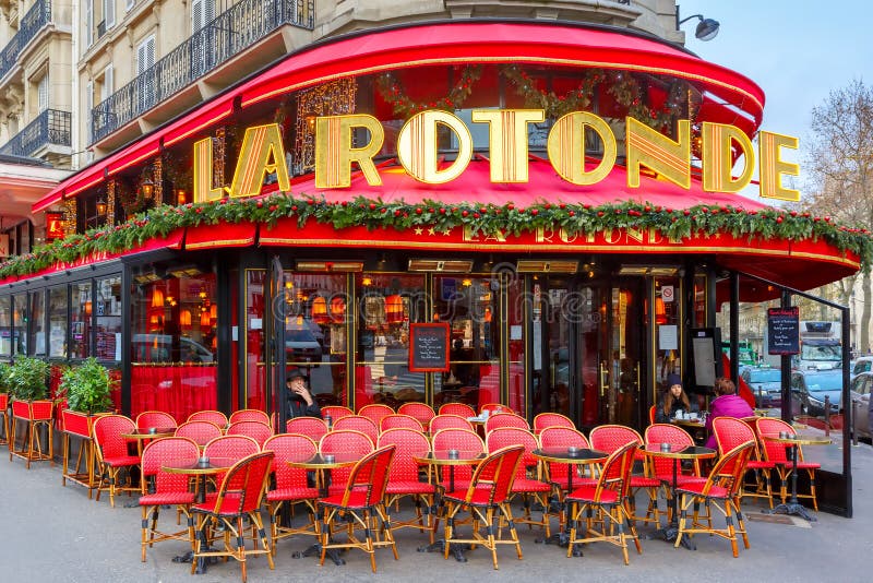 Café de la Rotonde em Paris, França foto de stock Café de la Rotonde em Paris, França foto de stock