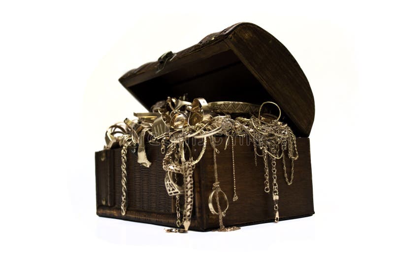 Cofre de joias de ouro imagem de stock royalty free