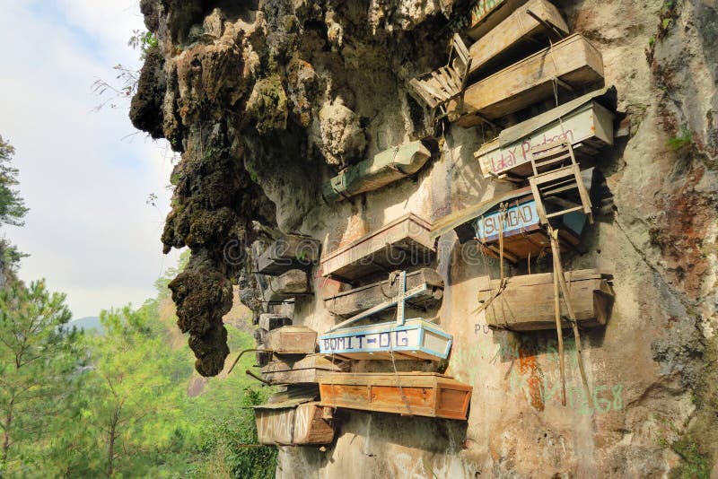 Caixões de suspensão de Sagada, Filipinas imagens de stock Caixões de suspensão de Sagada, Filipinas imagens de stock