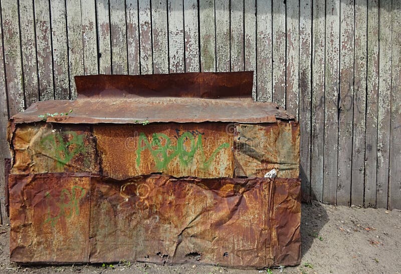 Caja de madera rústica con ruedas Caja de almacenamiento