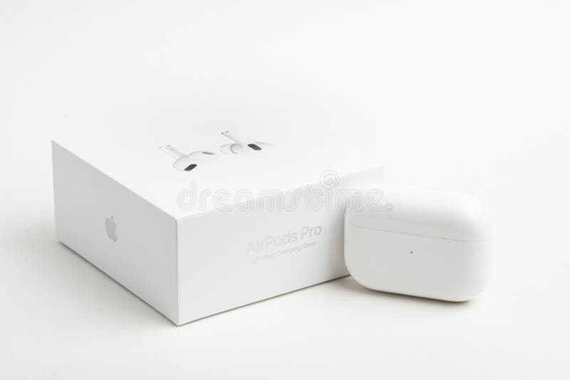 Caja De Embalaje Con Caja De Carga De Apple AirPods Pro Fotografía  editorial - Imagen de ruido, manzana: 166914687