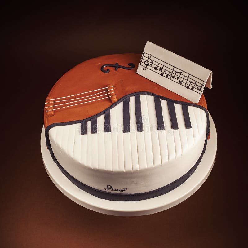 Piano cake |