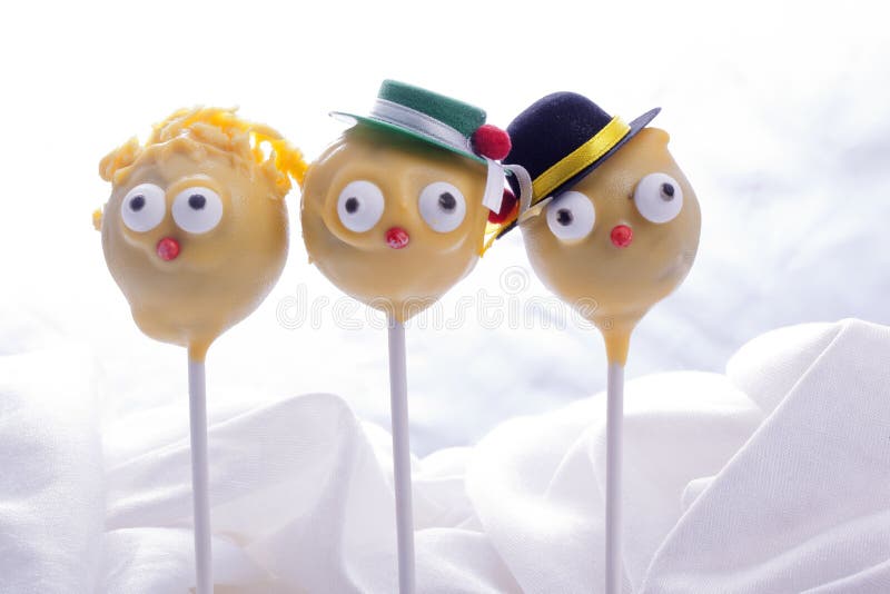 Cakepops for children birthday party. Sweet yellow cakepops for children birthday party royalty free stock photography Cakepops for children birthday party. Sweet yellow cakepops for children birthday party royalty free stock photography