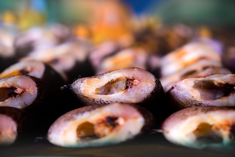 Calabaza salada seca. La deshidratación salada de snakeskin gourami es un método para preservar la comida en tailandia. este proceso hace que sea delicioso