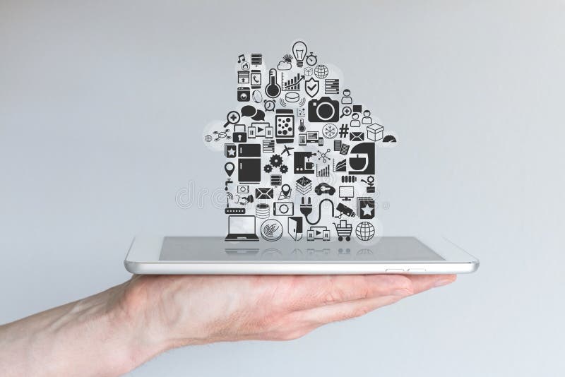 Calculator pentru tablete portabile. concept de automatizare inteligentă la domiciliu și de calcul mobil. royalty free stock images
