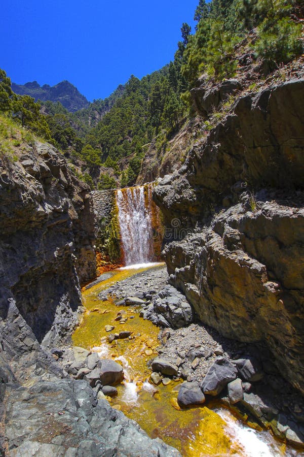 Caldera de Taburiente nationalpark Spanien. Cascada de Colores Barranco del Limonero Barranco de Rivanceras Caldera de Taburiente nationalpark Biosphere Reserve ZEPA LIC La Palma Kanarieöarna Spanien Europa