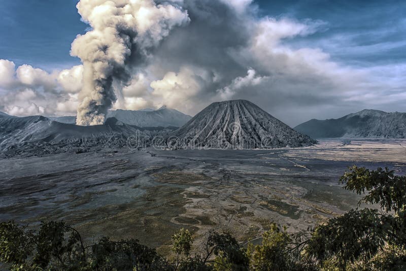 Caldera en el parque del natonal de Bromo fotografía de archivo Caldera en el parque del natonal de Bromo fotografía de archivo