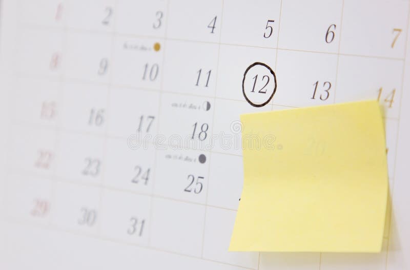 Calendario bianco dell'ufficio con il contrassegno di appuntamento