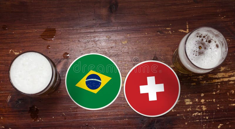 Calendario della partita della coppa del Mondo 2018, birra Mats Concept Flyer Background Il Brasile contro switzerland immagine stock libera da diritti Calendario della partita della coppa del Mondo 2018, birra Mats Concept Flyer Background Il Brasile contro switzerland immagine stock libera da diritti