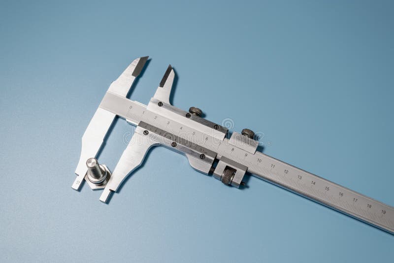 Accurate Size Comparison of Earth and Saturn. of Solar System