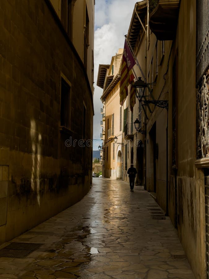 Calle antiguo del centro de Palma imagenes de archivo