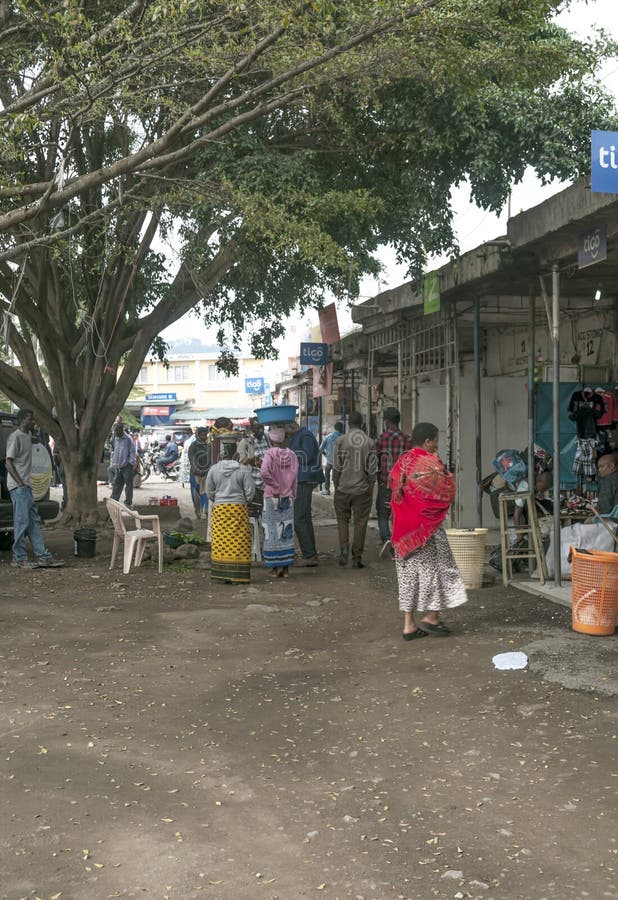 Calle de las compras en Arusha fotos de archivo libres de regalías Calle de las compras en Arusha fotos de archivo libres de regalías