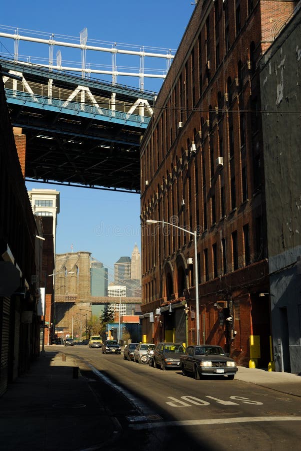 Calle en Brooklyn, Nueva York foto de archivo Calle en Brooklyn, Nueva York foto de archivo