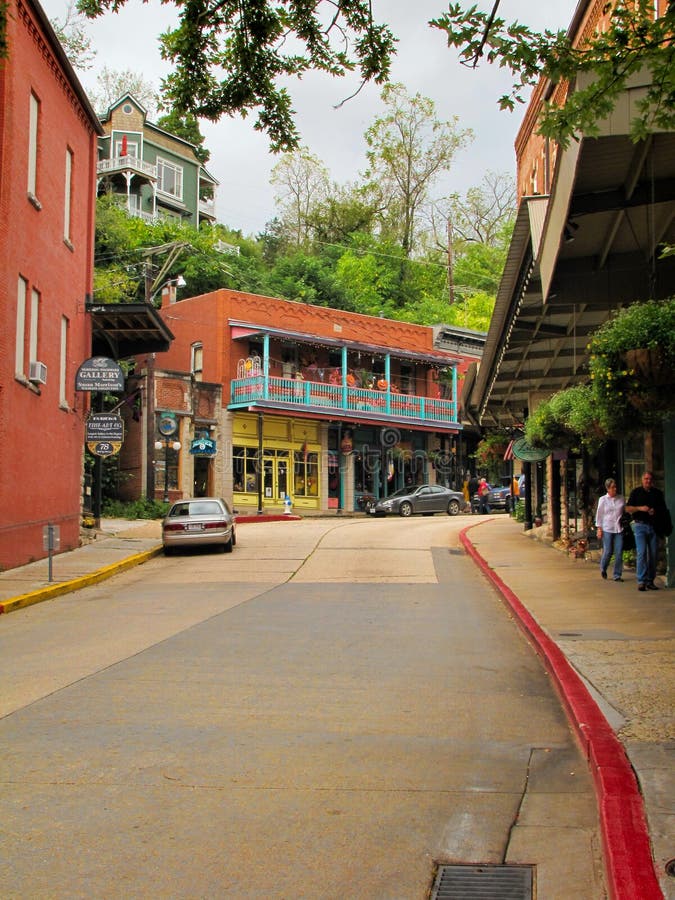 Calle en Eureka Springs, Arkansas foto de archivo libre de regalías Calle en Eureka Springs, Arkansas foto de archivo libre de regalías
