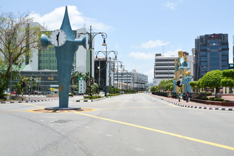 Calles vacías de Bandar Seri Begawan, Brunei foto de archivo libre de regalías Calles vacías de Bandar Seri Begawan, Brunei foto de archivo libre de regalías