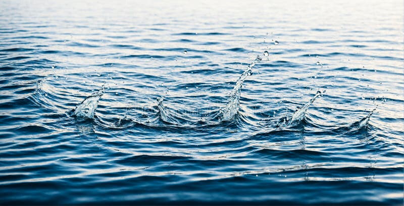 Calm blue water with splashes of waves stock illustration