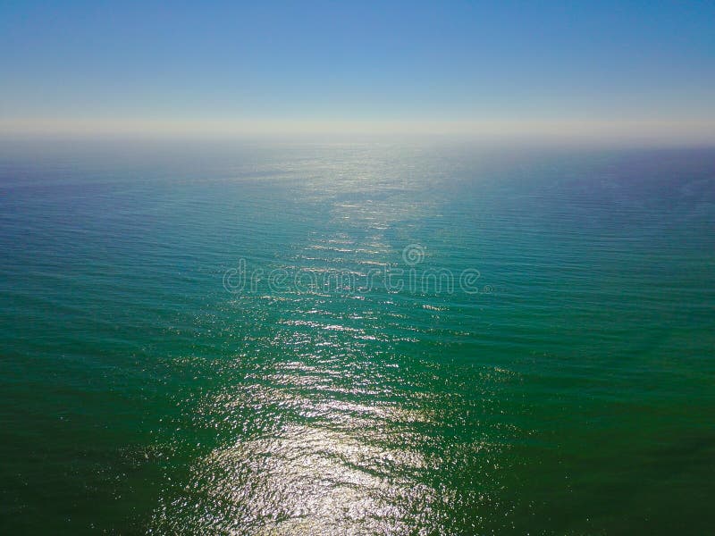 Calma azul del océano después de la tormenta fotografía de archivo