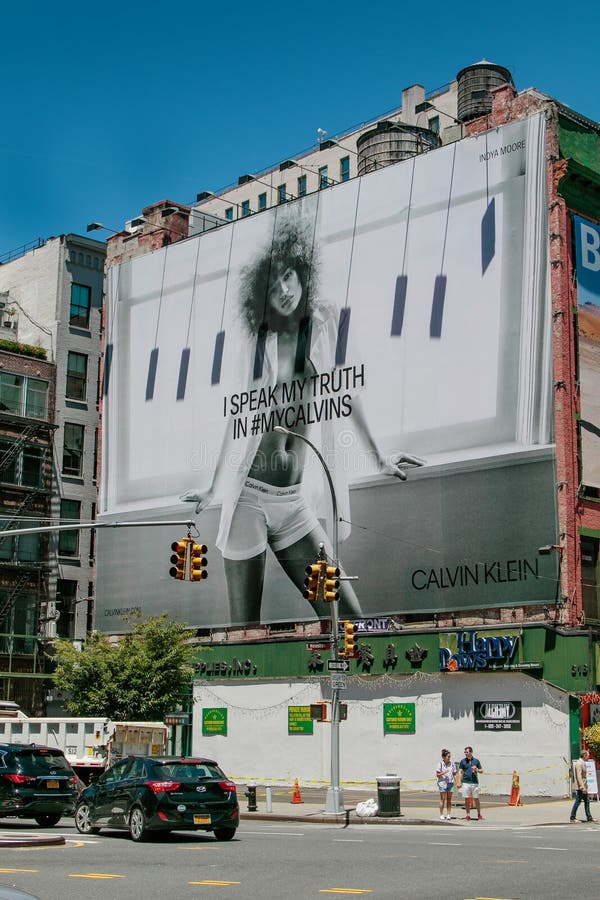Calvin Klein billboard editorial stock image. Image of apparel - 153468804
