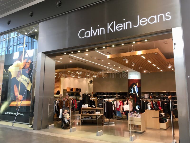 Kust kabel speelgoed Calvin Klein Jeans Retail Store Editorial Stock Photo - Image of hall,  consumerism: 159715063