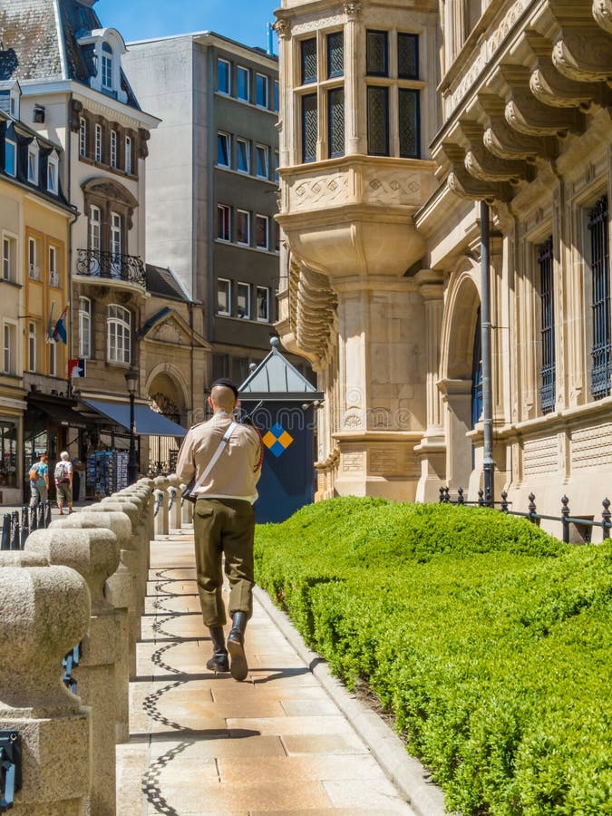 Cambiamento cerimoniale della guardia immagini stock Cambiamento cerimoniale della guardia immagini stock