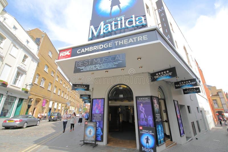 Cambridge teater Covent Garden London UK royaltyfria bilder Cambridge teater Covent Garden London UK royaltyfria bilder