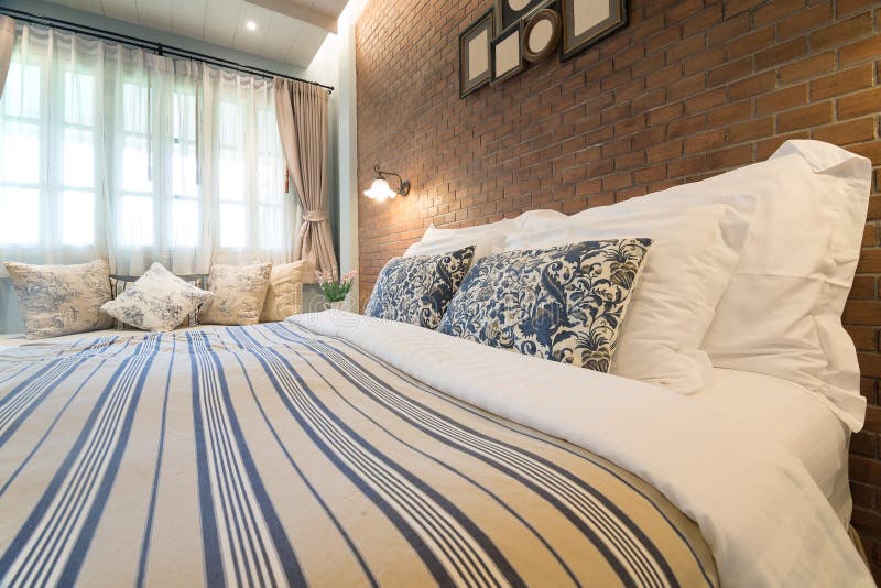 Beautiful camera da letto in inglese images design trends 2017 ... Descrizione camera da letto in inglese