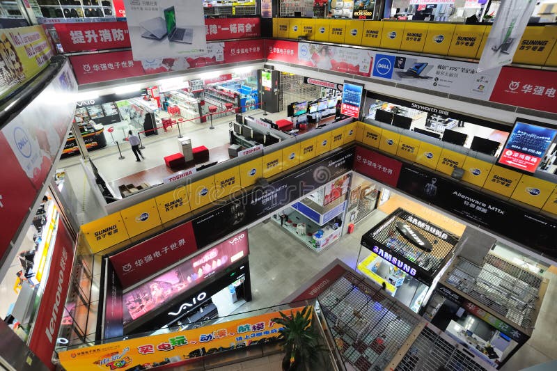 Camera equipment shop editorial photography. Image of plenty 21929867